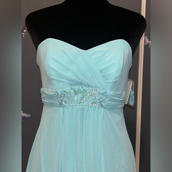 David’s Bridal Strapless Chiffon High Low Dress Size 4 Women’s Blue Beaded - Picture 5 of 13